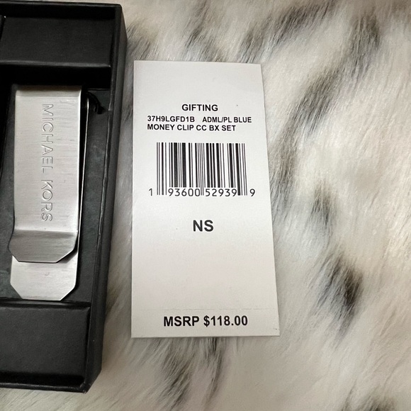 Michael Kors Card Holder and Money Clip Box Set - Black and Blue - Picture 2 of 5
